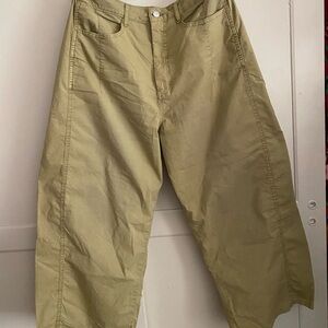 Anthropologie Pilcro Heritage Curve Mid-Rise Barrel Pants
Green Size 32